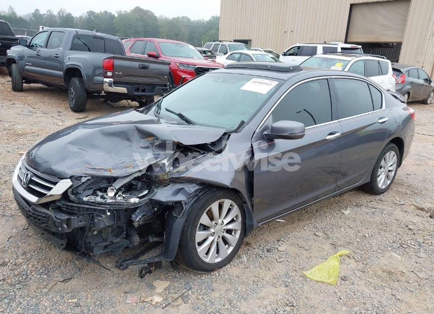 Photo 2 of 2013 Honda Accord EX-L V-6 (VIN 1HGCR3F85DA008128)