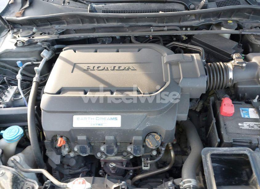 Photo 10 of 2013 Honda Accord EX-L V-6 (VIN 1HGCR3F85DA008937)