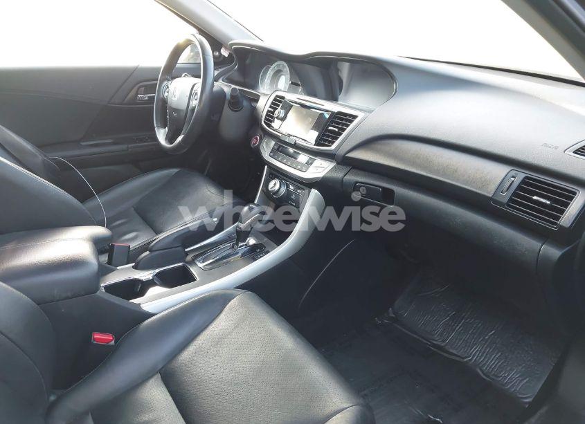 Photo 5 of 2013 Honda Accord EX-L V-6 (VIN 1HGCR3F85DA008937)