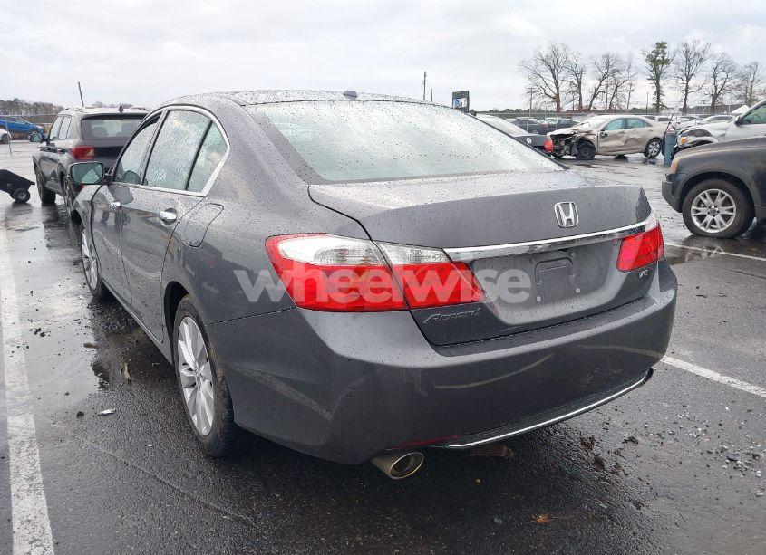 Photo 3 of 2013 Honda Accord EX-L V-6 (VIN 1HGCR3F85DA013328)