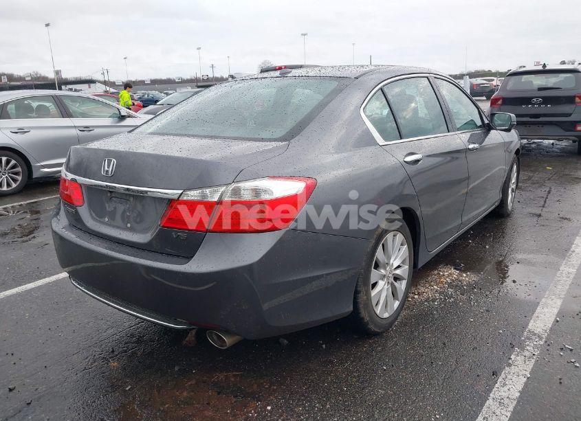 Photo 4 of 2013 Honda Accord EX-L V-6 (VIN 1HGCR3F85DA013328)