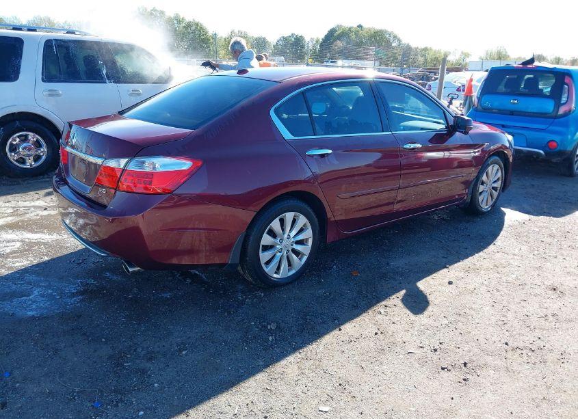 Photo 4 of 2013 Honda Accord EX-L V-6 (VIN 1HGCR3F85DA038472)