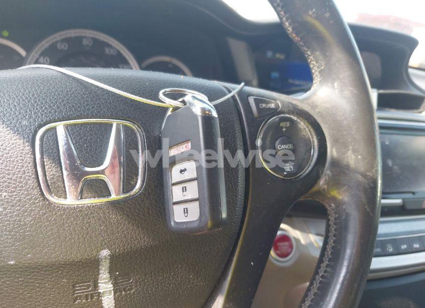 Photo 11 of 2014 Honda Accord EX-L V-6 (VIN 1HGCR3F85EA009135)