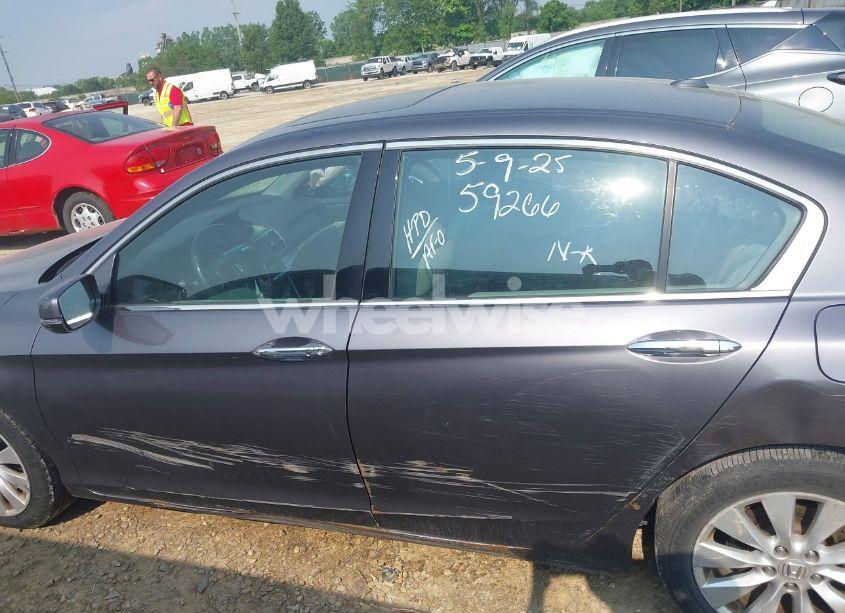 Photo 14 of 2014 Honda Accord EX-L V-6 (VIN 1HGCR3F85EA009135)