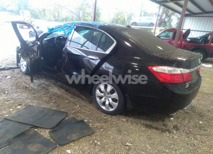 Photo 3 of 2015 Honda Accord EX-L V-6 (VIN 1HGCR3F85FA006530)