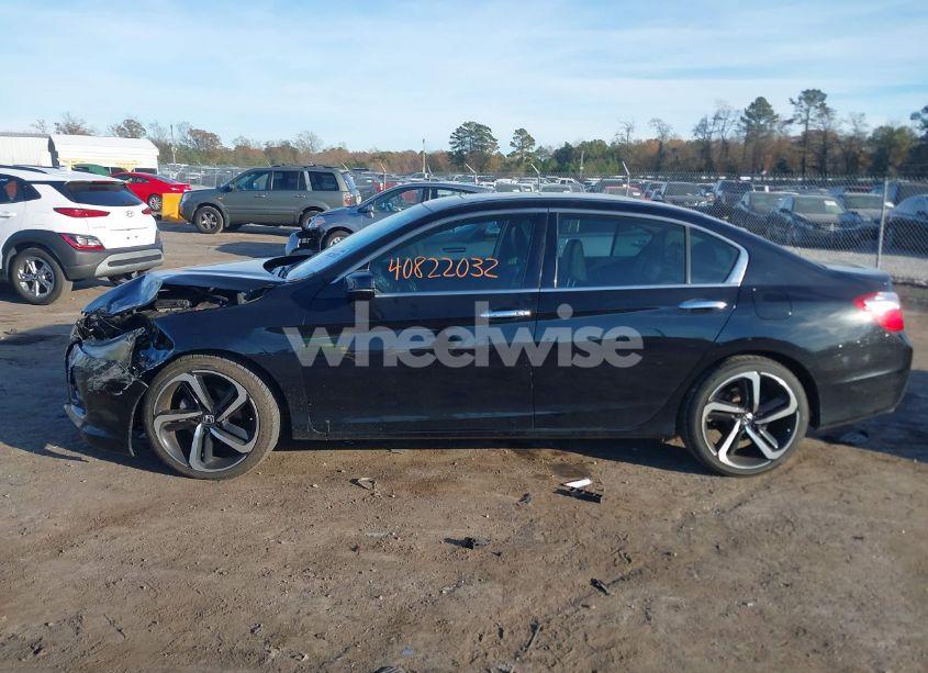 Photo 13 of 2015 Honda Accord EX-L V-6 (VIN 1HGCR3F85FA012019)