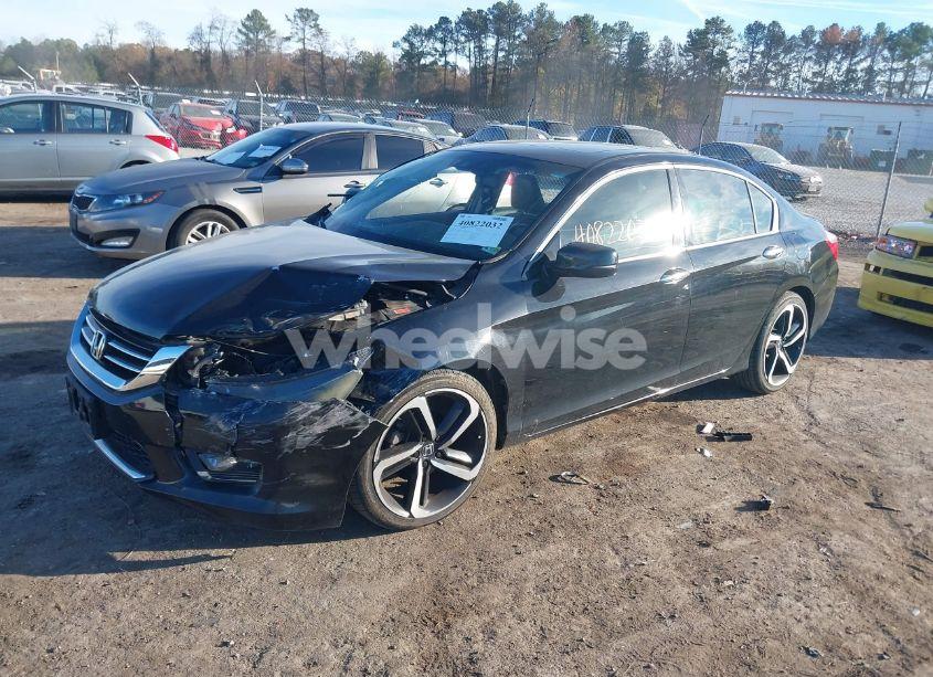 Photo 2 of 2015 Honda Accord EX-L V-6 (VIN 1HGCR3F85FA012019)