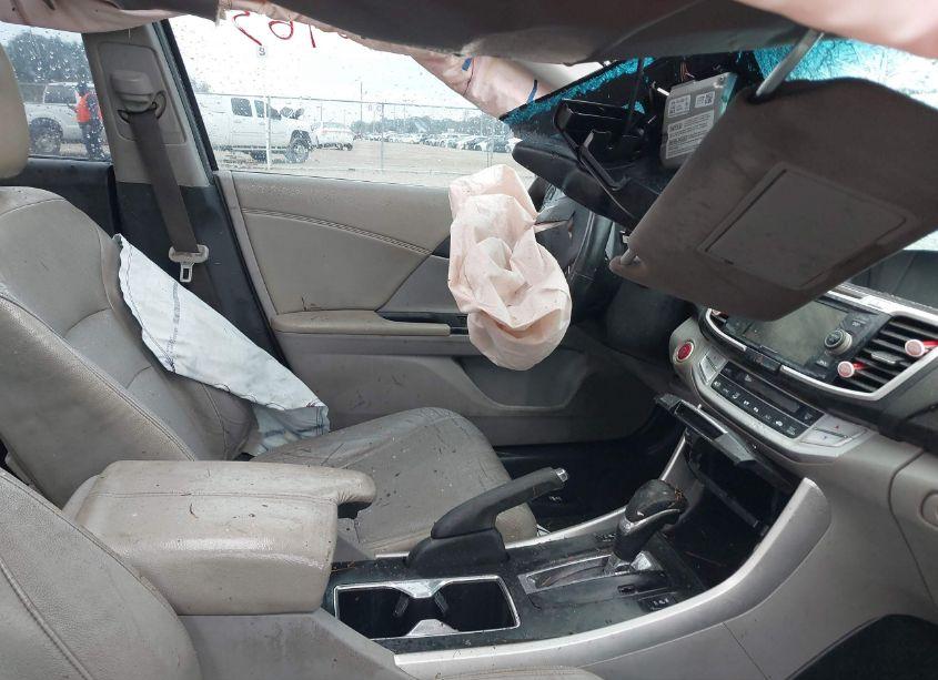 Photo 5 of 2015 Honda Accord EX-L V-6 (VIN 1HGCR3F85FA012781)