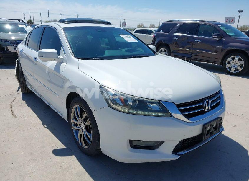 2015 Honda Accord EX-L V-6 (VIN 1HGCR3F85FA020251) main photo