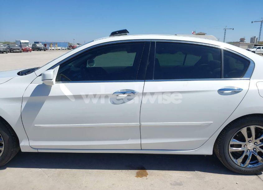 Photo 15 of 2015 Honda Accord EX-L V-6 (VIN 1HGCR3F85FA020251)