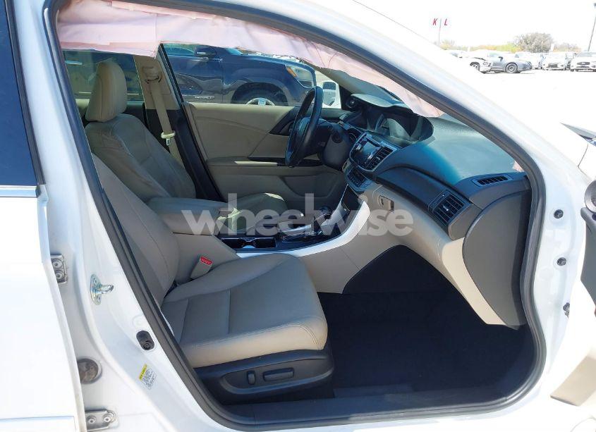 Photo 5 of 2015 Honda Accord EX-L V-6 (VIN 1HGCR3F85FA020251)