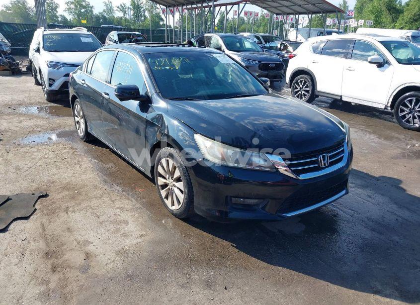 2015 Honda Accord EX-L V-6 (VIN 1HGCR3F85FA023196) main photo