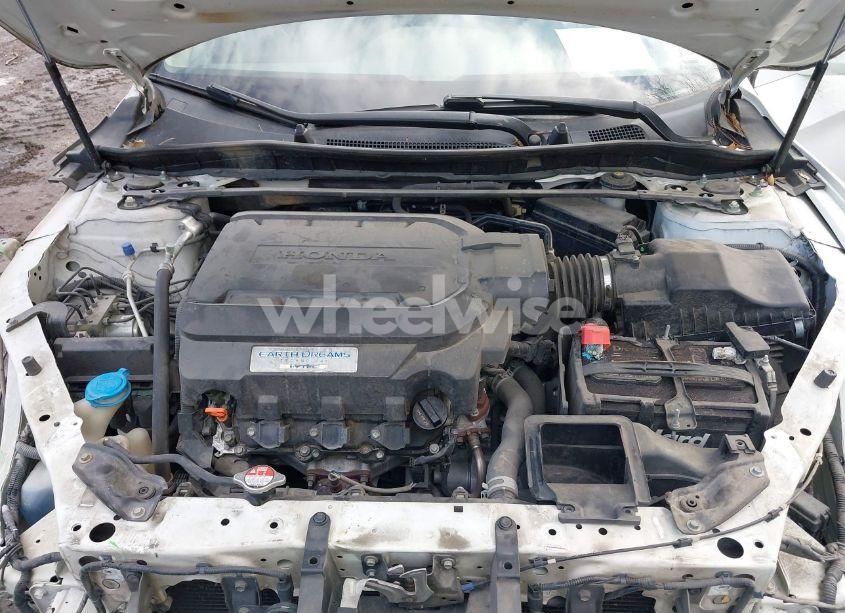 Photo 10 of 2015 Honda Accord EX-L V-6 (VIN 1HGCR3F85FA026292)