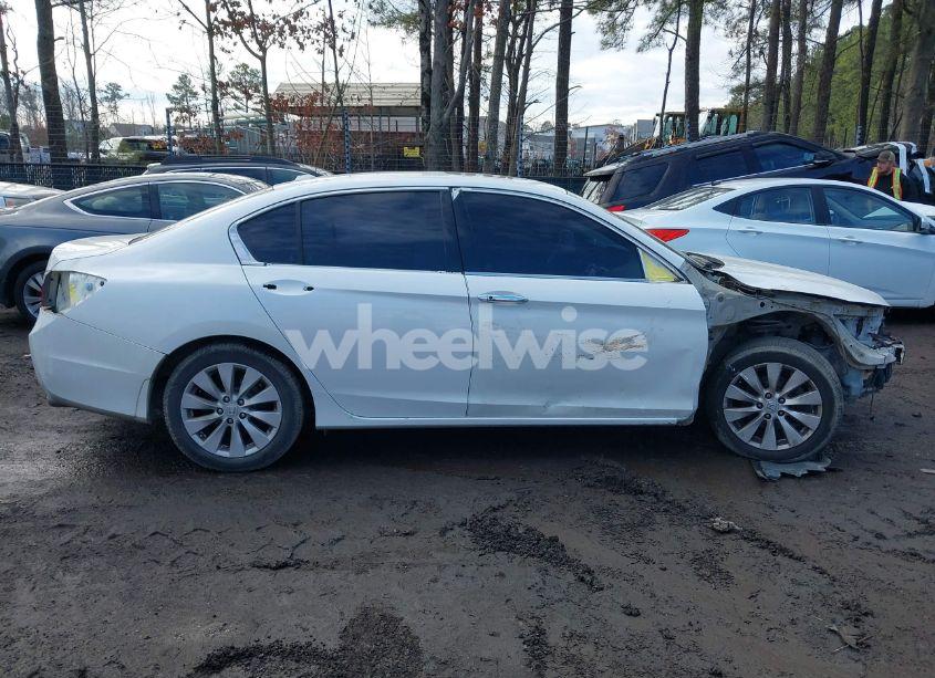 Photo 13 of 2015 Honda Accord EX-L V-6 (VIN 1HGCR3F85FA026292)