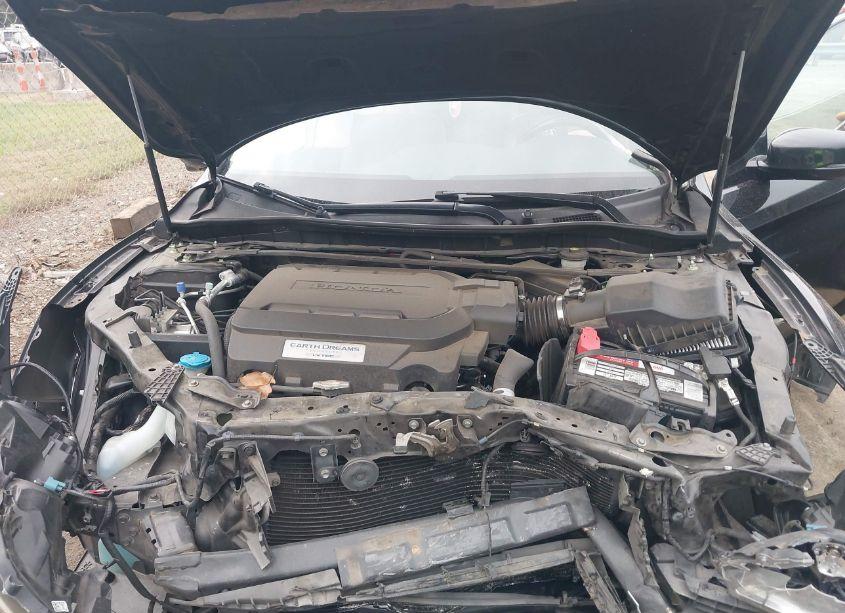 Photo 10 of 2016 Honda Accord EX-L V-6 (VIN 1HGCR3F85GA016914)