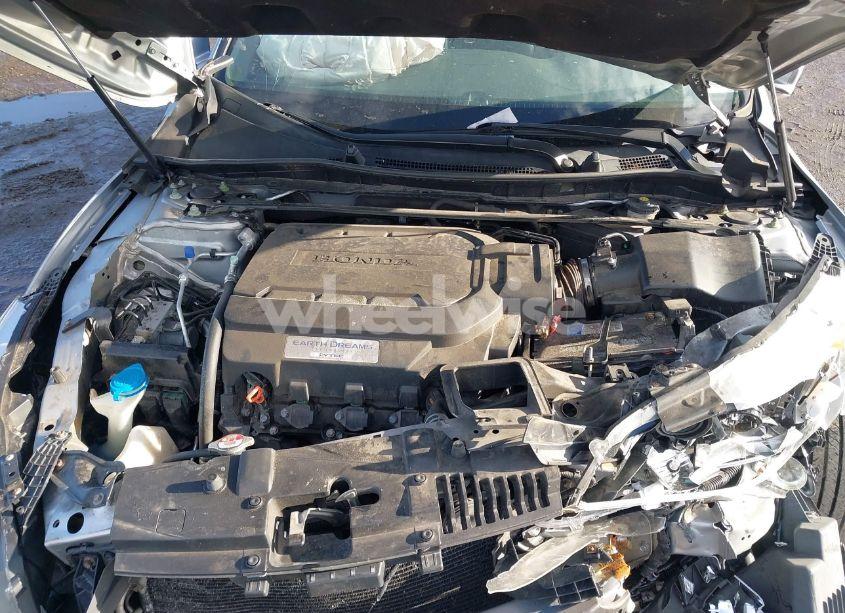 Photo 10 of 2017 Honda Accord EX-L V6 (VIN 1HGCR3F85HA035982)