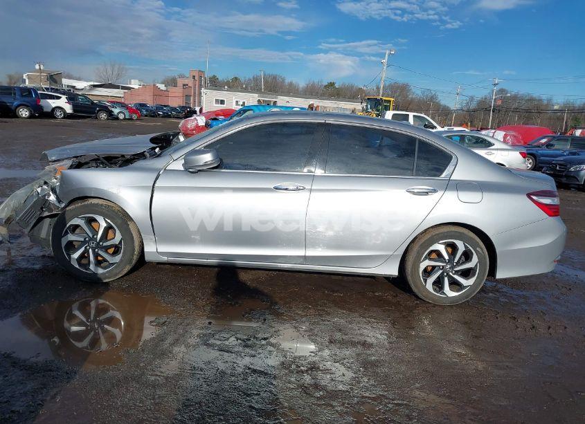 Photo 13 of 2017 Honda Accord EX-L V6 (VIN 1HGCR3F85HA035982)