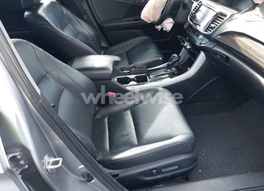 Photo 5 of 2017 Honda Accord EX-L V6 (VIN 1HGCR3F85HA035982)