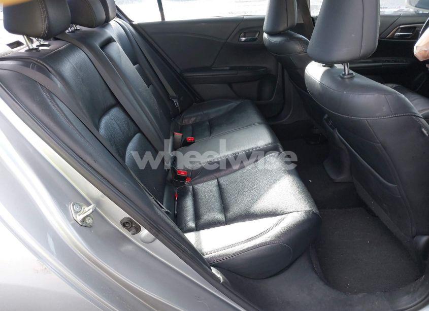 Photo 8 of 2017 Honda Accord EX-L V6 (VIN 1HGCR3F85HA035982)