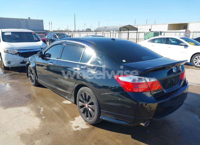 Photo 3 of 2013 Honda Accord EX-L V-6 (VIN 1HGCR3F86DA027108)
