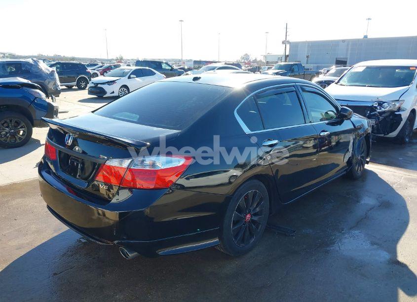 Photo 4 of 2013 Honda Accord EX-L V-6 (VIN 1HGCR3F86DA027108)