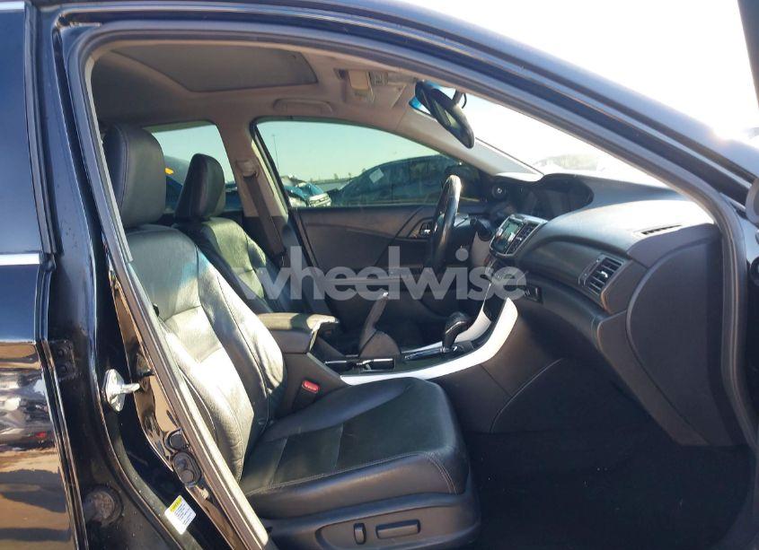 Photo 5 of 2013 Honda Accord EX-L V-6 (VIN 1HGCR3F86DA027108)