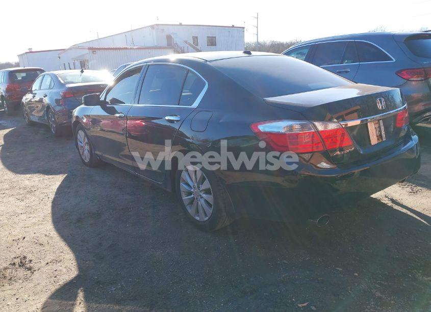 Photo 3 of 2013 Honda Accord EX-L V-6 (VIN 1HGCR3F86DA041705)
