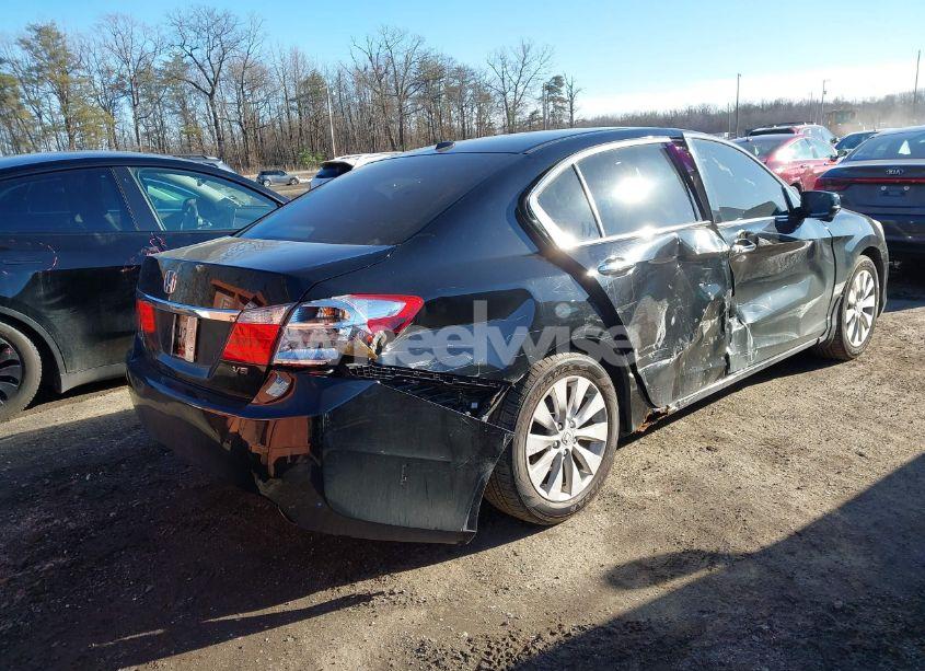 Photo 4 of 2013 Honda Accord EX-L V-6 (VIN 1HGCR3F86DA041705)