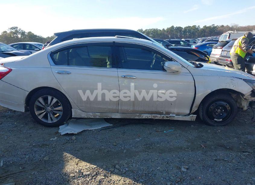 Photo 13 of 2014 Honda Accord EX-L V-6 (VIN 1HGCR3F86EA013517)