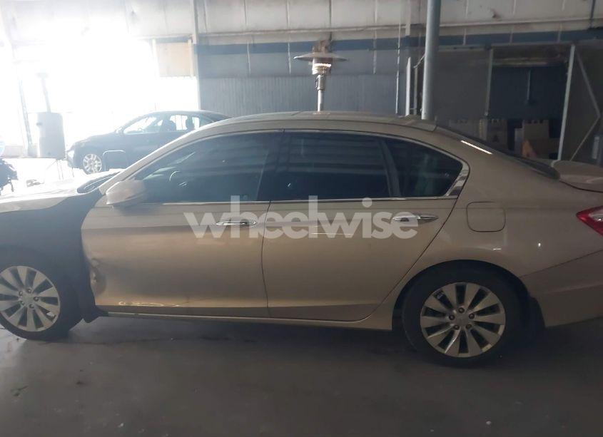 Photo 14 of 2014 Honda Accord EX-L V-6 (VIN 1HGCR3F86EA026669)