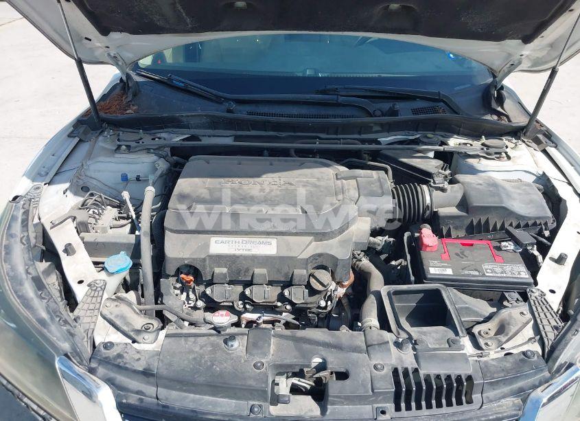 Photo 10 of 2014 Honda Accord EX-L V-6 (VIN 1HGCR3F86EA041639)