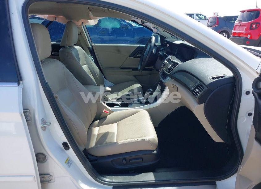 Photo 5 of 2014 Honda Accord EX-L V-6 (VIN 1HGCR3F86EA041639)