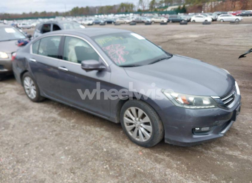 2015 Honda Accord EX-L V-6 (VIN 1HGCR3F86FA021800) main photo