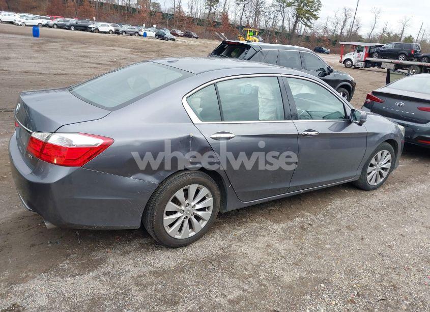 Photo 13 of 2015 Honda Accord EX-L V-6 (VIN 1HGCR3F86FA021800)
