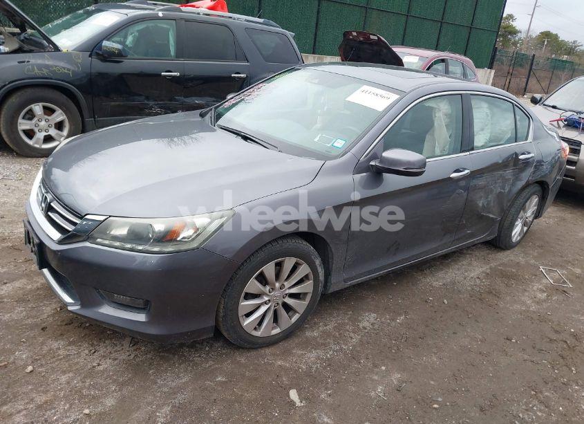 Photo 2 of 2015 Honda Accord EX-L V-6 (VIN 1HGCR3F86FA021800)