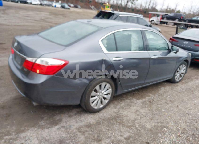 Photo 4 of 2015 Honda Accord EX-L V-6 (VIN 1HGCR3F86FA021800)