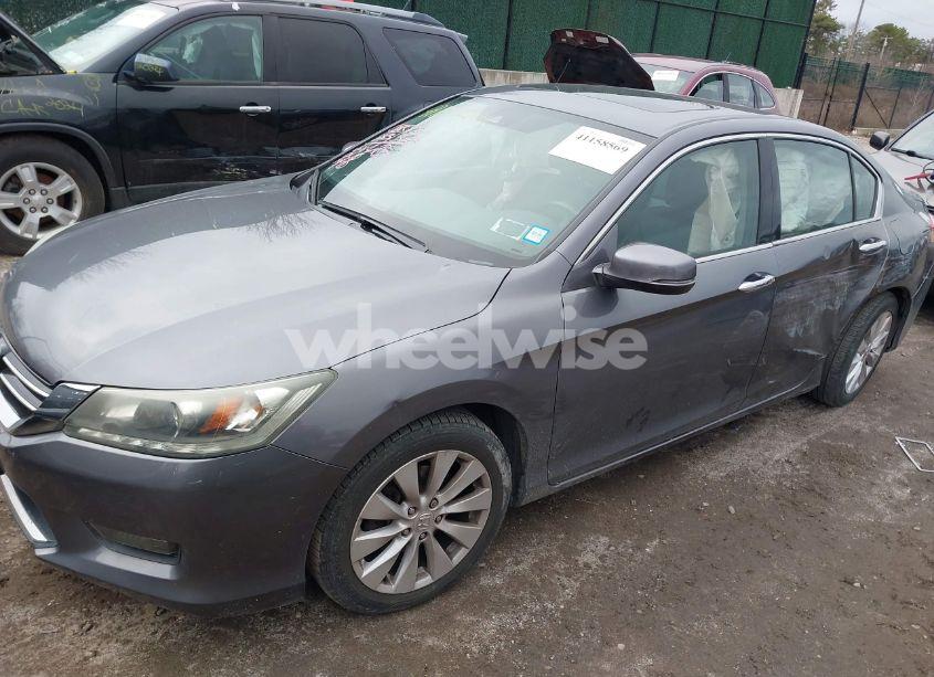 Photo 6 of 2015 Honda Accord EX-L V-6 (VIN 1HGCR3F86FA021800)