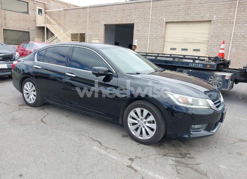 2015 Honda Accord EX-L V-6 (VIN 1HGCR3F86FA023207) main photo
