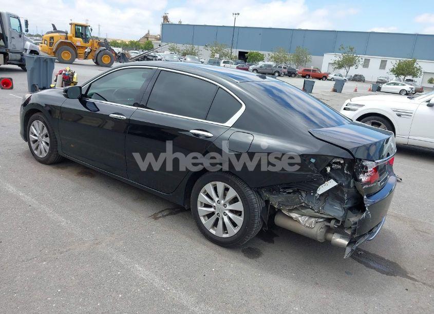Photo 3 of 2015 Honda Accord EX-L V-6 (VIN 1HGCR3F86FA023207)