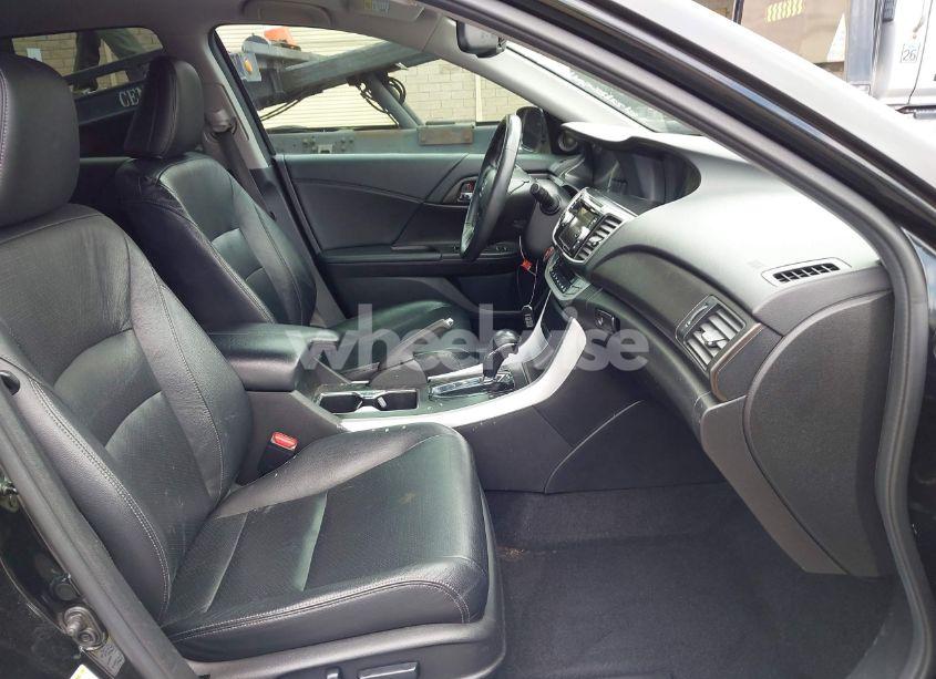 Photo 5 of 2015 Honda Accord EX-L V-6 (VIN 1HGCR3F86FA023207)