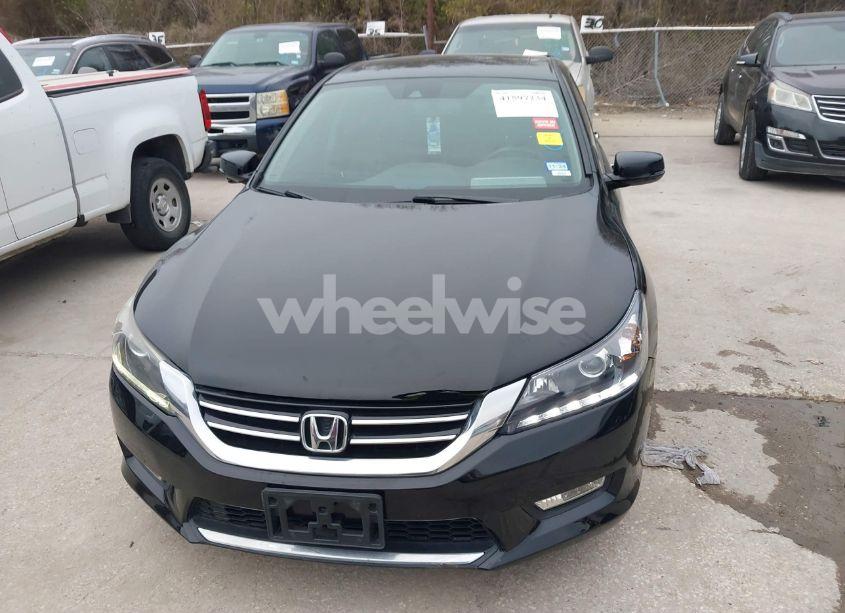 Photo 12 of 2015 Honda Accord EX-L V-6 (VIN 1HGCR3F86FA032893)