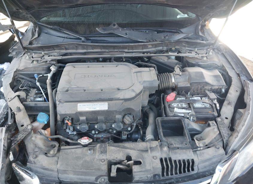 Photo 10 of 2015 Honda Accord EX-L V-6 (VIN 1HGCR3F86FA035275)