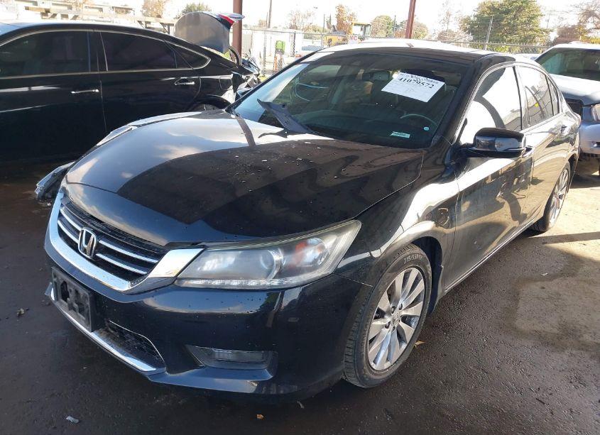 Photo 2 of 2015 Honda Accord EX-L V-6 (VIN 1HGCR3F86FA035275)