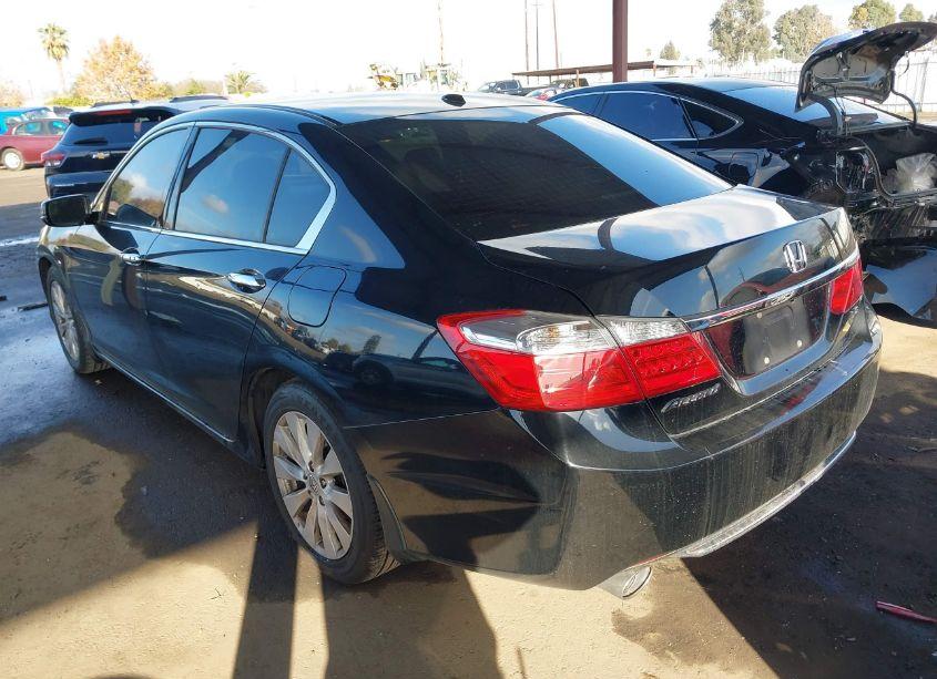 Photo 3 of 2015 Honda Accord EX-L V-6 (VIN 1HGCR3F86FA035275)