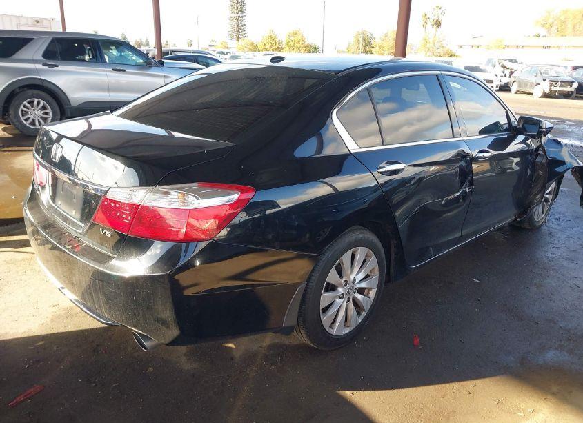 Photo 4 of 2015 Honda Accord EX-L V-6 (VIN 1HGCR3F86FA035275)