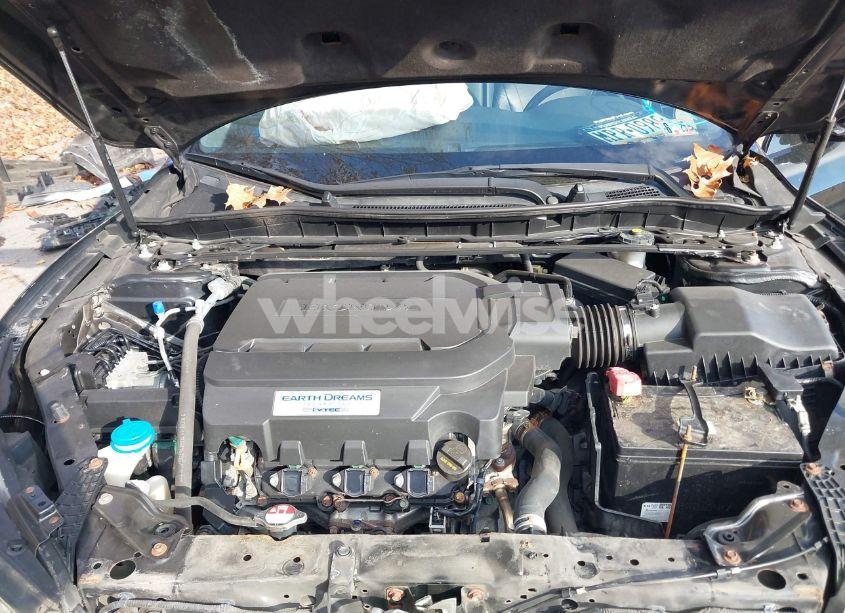 Photo 10 of 2016 Honda Accord EX-L V-6 (VIN 1HGCR3F86GA008238)