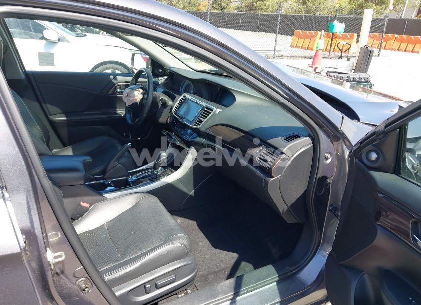 Photo 5 of 2016 Honda Accord EX-L V-6 (VIN 1HGCR3F86GA027291)