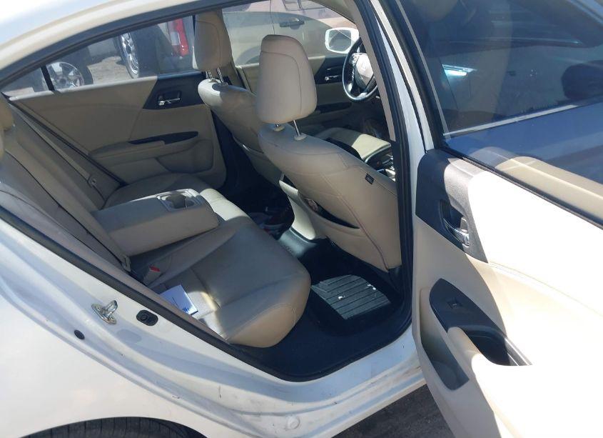 Photo 8 of 2016 Honda Accord EX-L V-6 (VIN 1HGCR3F86GA035147)