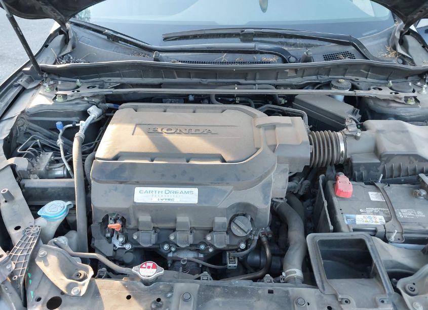 Photo 10 of 2017 Honda Accord EX-L V6 (VIN 1HGCR3F86HA033433)