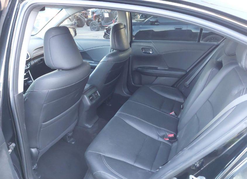 Photo 8 of 2017 Honda Accord EX-L V6 (VIN 1HGCR3F86HA033433)